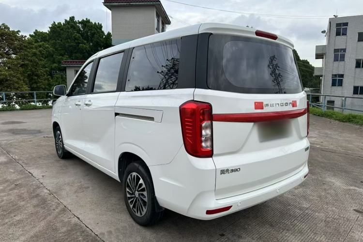 Used Dongfeng Fengon 380 2022 1.5L Comfort-Class Passenger Vehicle (Steel Spring) with 7 Seats Exterior 4