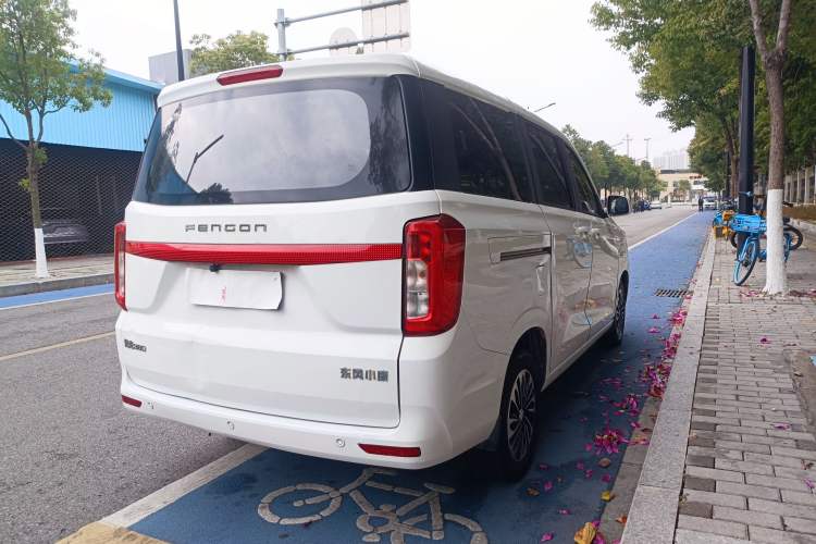 Used Dongfeng Fengon 380 2022 1.5L Comfort-Class Passenger Vehicle (Steel Spring) with 7 Seats Exterior 7