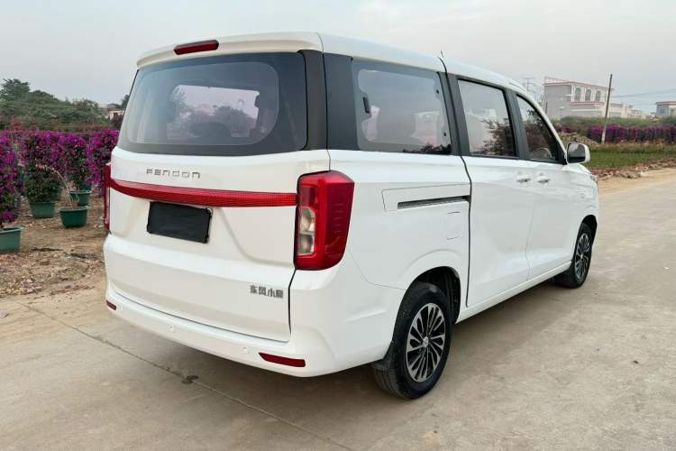 Used Dongfeng Fengon 380 2022 1.5L Comfort-Class Passenger Vehicle (Steel Spring) with 7 Seats Exterior 8