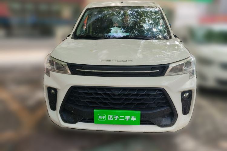 Used Dongfeng Fengon 380 2022 1.5L Comfort-Class Passenger Vehicle (Steel Spring) with 5 Seats Front