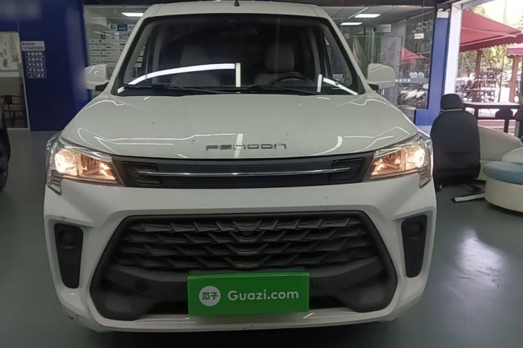 Used Dongfeng Fengon 380 2022 1.5L Standard Edition 7-Seater Passenger Vehicle Front