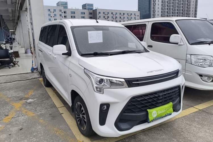 Used Dongfeng Fengon 380 2022 1.5L Comfort-Class Passenger Vehicle (Steel Spring) with 5 Seats Front Right 45 Deg
