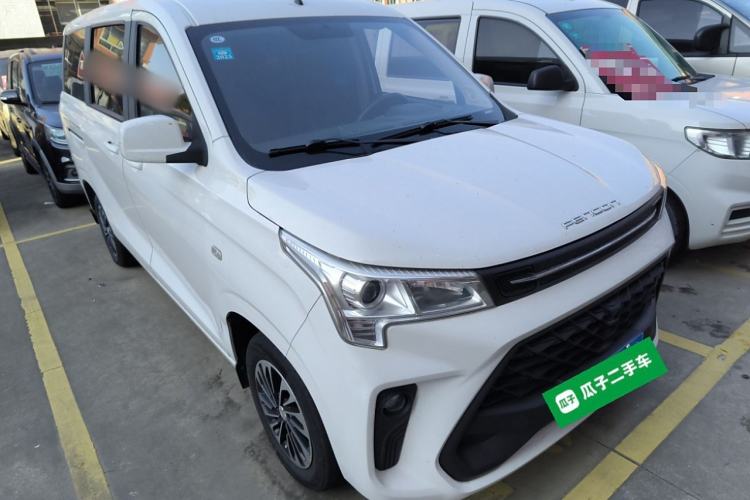 Used Dongfeng Fengon 380 2022 1.5L Comfort-Class Passenger Vehicle (Steel Spring) with 5 Seats Front Right 45 Deg