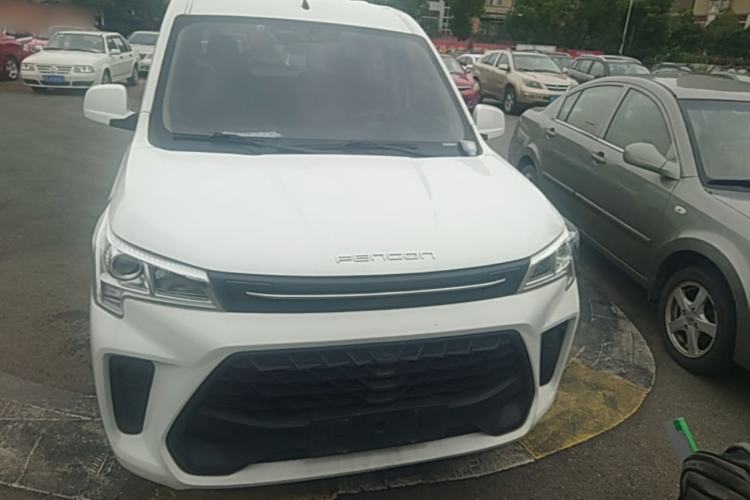 Used Dongfeng Fengon 380 2022 1.5L Standard Edition 7-Seater Passenger Vehicle Front