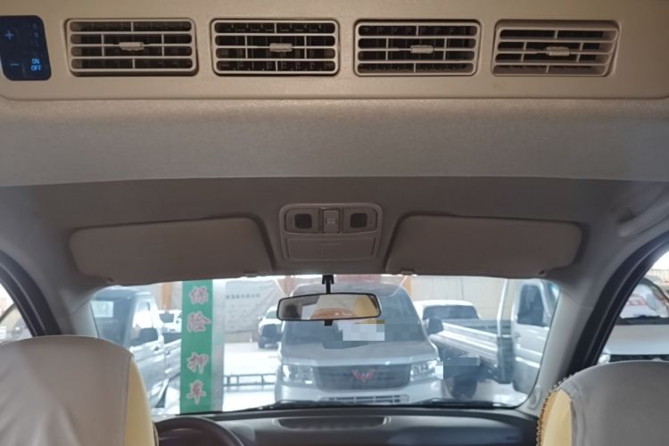 Used Dongfeng Fengon 380 2022 1.5L Comfort-Class Passenger Vehicle (Steel Spring) with 7 Seats Headliner