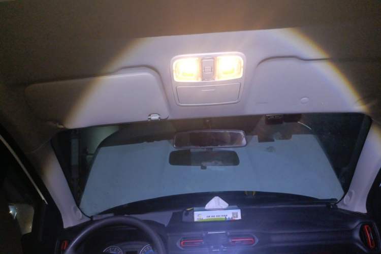 Used Dongfeng Fengon 380 2022 1.5L Comfort-Class Passenger Vehicle (Spiral Spring) – 7 Seats Headliner