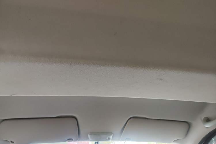 Used Dongfeng Fengon 380 2022 1.5L Standard Edition 7-Seater Passenger Vehicle Headliner