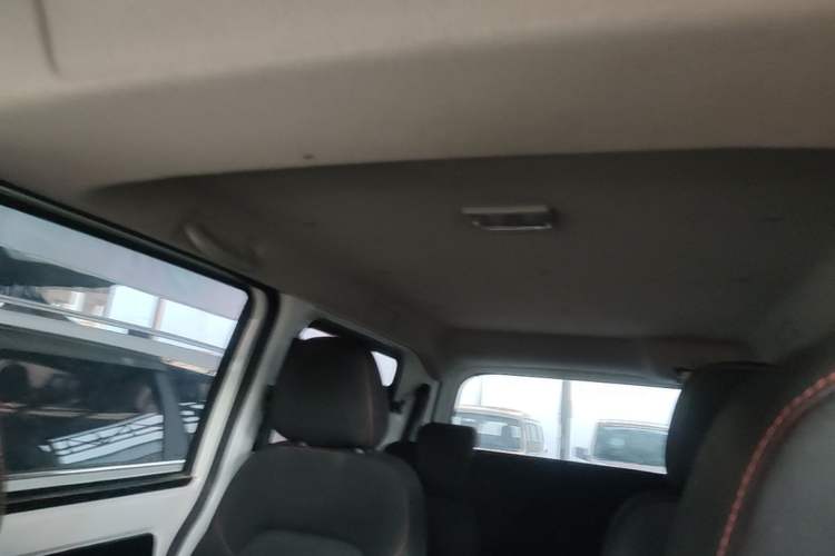 Used Dongfeng Fengon 380 2022 1.5L Standard Edition 7-Seater Passenger Vehicle Headliner