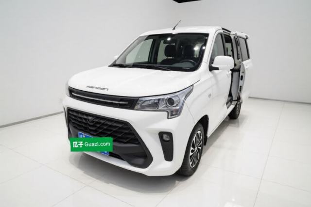 Dongfeng Fengon 380 2022 1.5L Comfort-Class Passenger Vehicle (Steel Spring) with 7 Seats usado