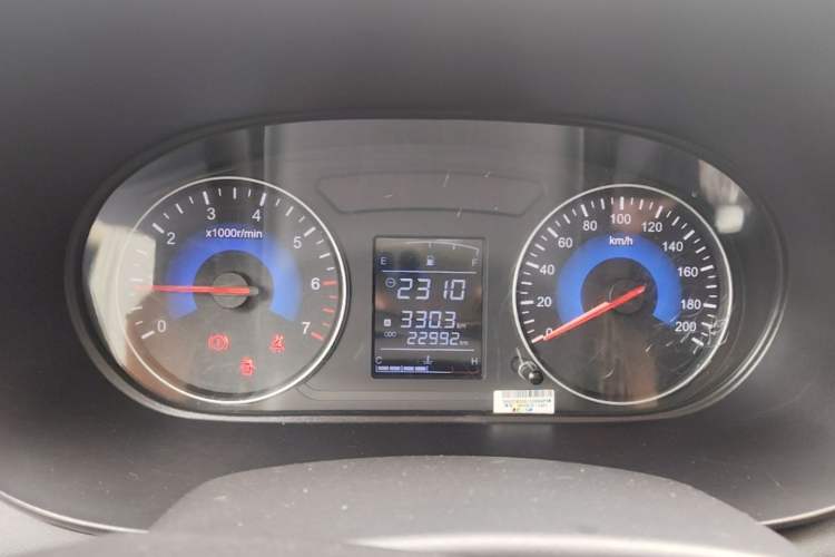Used Dongfeng Fengon 380 2022 1.5L Standard Edition 7-Seater Passenger Vehicle Instrument Cluster