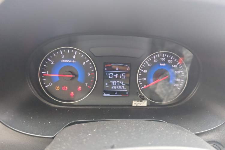 Used Dongfeng Fengon 380 2022 1.5L Comfort-Class Passenger Vehicle (Spiral Spring) – 7 Seats Instrument Cluster