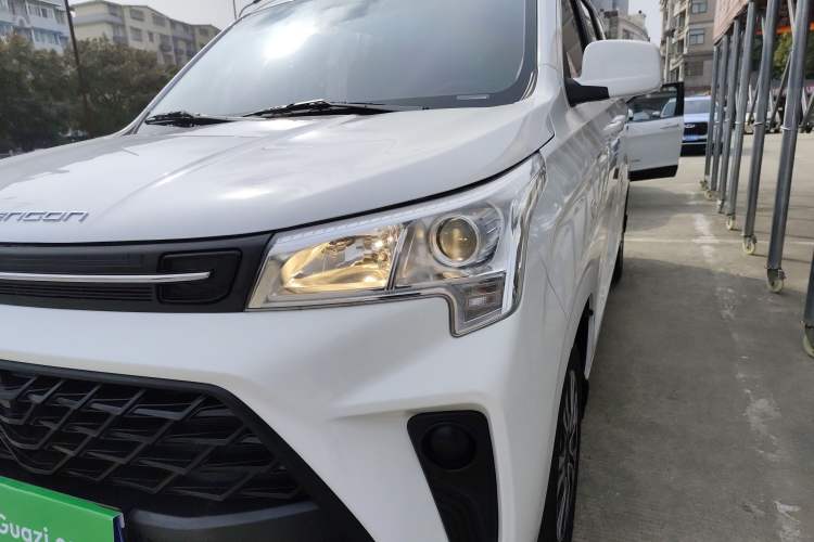Used Dongfeng Fengon 380 2022 1.5L Standard Edition 7-Seater Passenger Vehicle Left Front Headlight