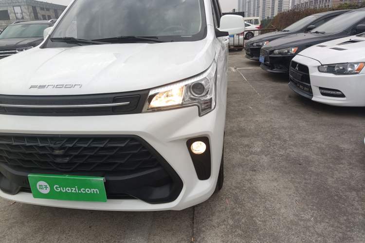 Used Dongfeng Fengon 380 2022 1.5L Comfort-Class Passenger Vehicle (Steel Spring) with 5 Seats Left Front Headlight
