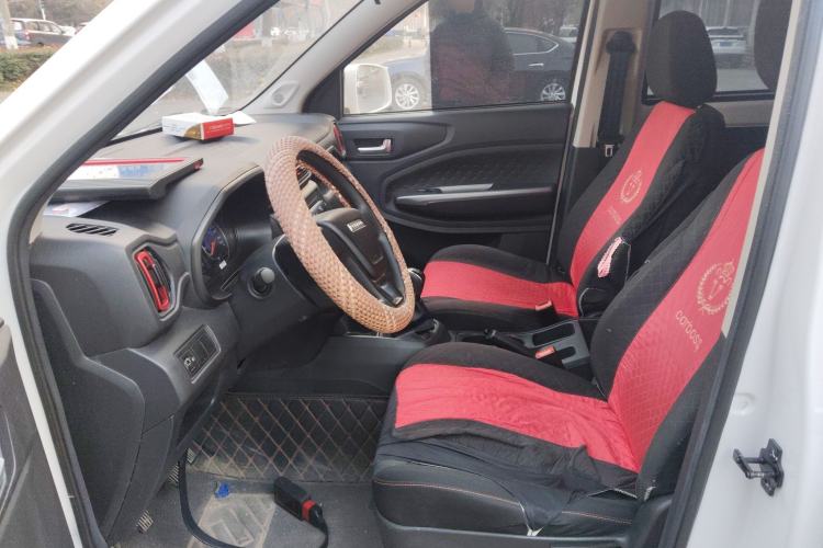 Used Dongfeng Fengon 380 2022 1.5L Standard Edition 7-Seater Passenger Vehicle Left Front Seat