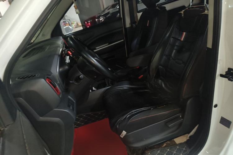 Used Dongfeng Fengon 380 2022 1.5L Comfort-Class Passenger Vehicle (Steel Spring) with 7 Seats Left Front Seat