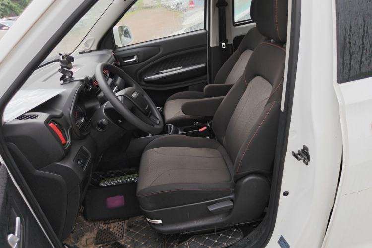 Used Dongfeng Fengon 380 2022 1.5L Luxury Edition Passenger Vehicle 5 Seats Left Front Seat