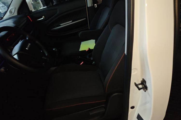 Used Dongfeng Fengon 380 2022 1.5L Luxury Edition Passenger Vehicle 5 Seats Left Front Seat
