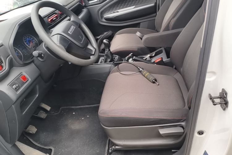 Used Dongfeng Fengon 380 2022 1.5L Comfort-Class Passenger Vehicle (Steel Spring) with 5 Seats Left Front Seat