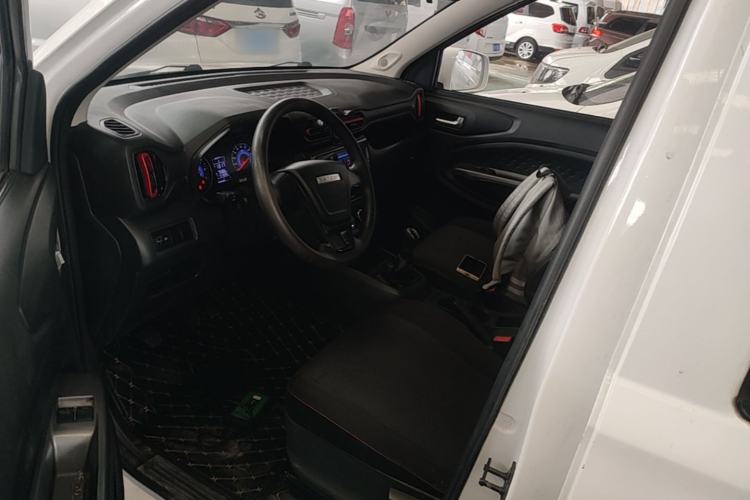 Used Dongfeng Fengon 380 2022 1.5L Standard Edition 7-Seater Passenger Vehicle Left Front Seat