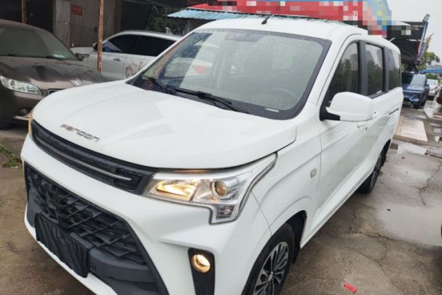 Used Dongfeng Fengon 380 2022 1.5L Comfort-Class Passenger Vehicle (Steel Spring) with 7 Seats