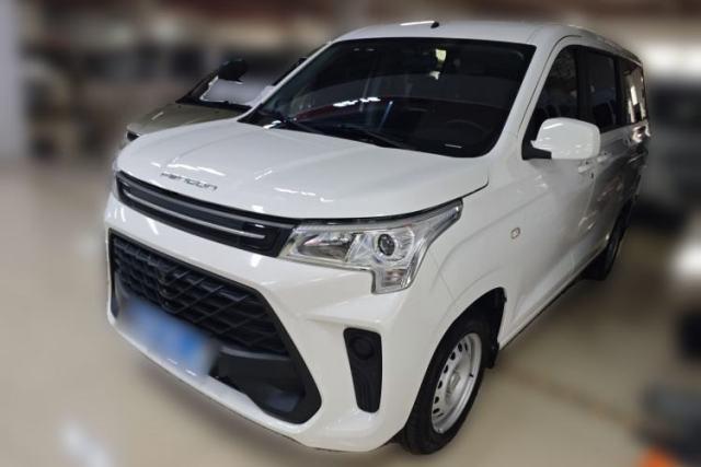 Used Dongfeng Fengon 380 2022 1.5L Luxury Edition Passenger Vehicle 5 Seats