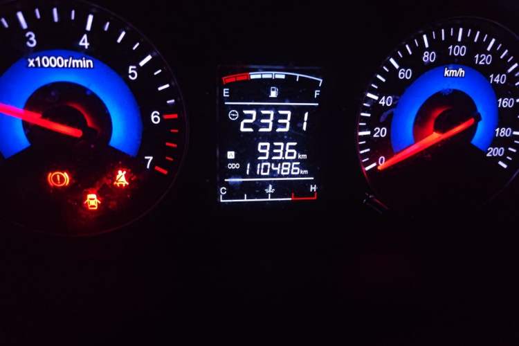 Used Dongfeng Fengon 380 2022 1.5L Comfort-Class Passenger Vehicle (Steel Spring) with 7 Seats Odometer Close Up