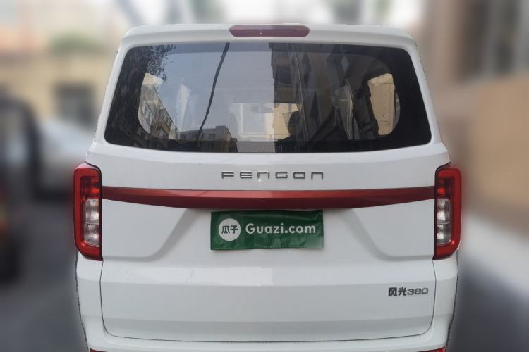 Used Dongfeng Fengon 380 2022 1.5L Comfort-Class Passenger Vehicle (Steel Spring) with 7 Seats Rear