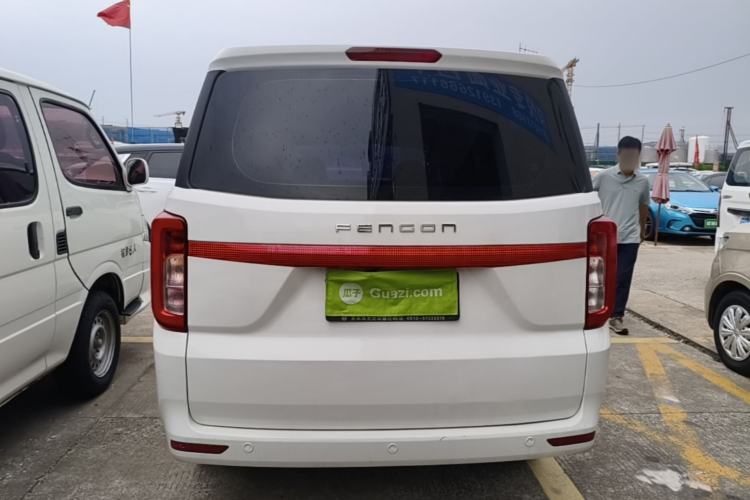 Used Dongfeng Fengon 380 2022 1.5L Comfort-Class Passenger Vehicle (Steel Spring) with 5 Seats Rear