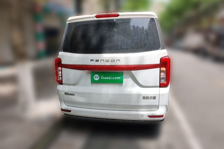 Used Dongfeng Fengon 380 2022 1.5L Comfort-Class Passenger Vehicle (Steel Spring) with 7 Seats Rear