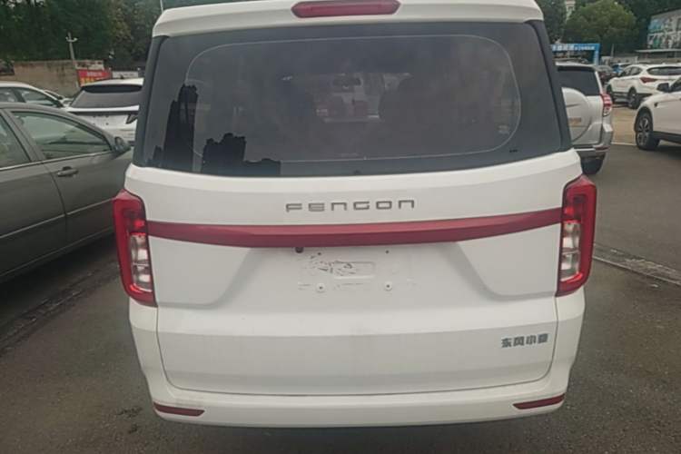 Used Dongfeng Fengon 380 2022 1.5L Standard Edition 7-Seater Passenger Vehicle Rear