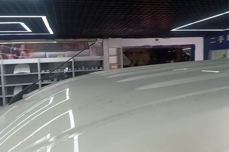 Used Dongfeng Fengon 380 2022 1.5L Standard Edition 7-Seater Passenger Vehicle Roof