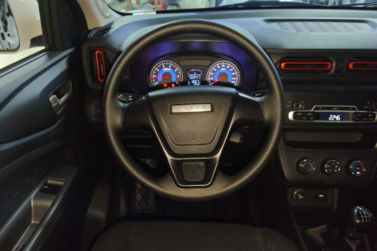Used Dongfeng Fengon 380 2022 1.5L Luxury Edition Passenger Vehicle 5 Seats Steering Wheel