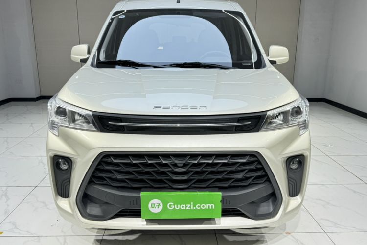 Used Dongfeng Fengon 380 2022 1.5L Comfort-Class Passenger Vehicle (Steel Spring) with 5 Seats Exterior 3