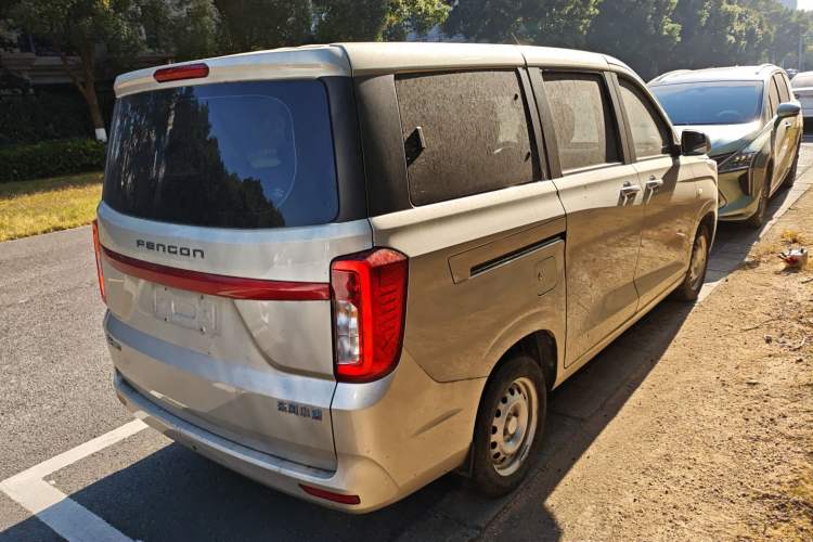 Used Dongfeng Fengon 380 2022 1.5L Standard Edition 7-Seater Passenger Vehicle Exterior 5