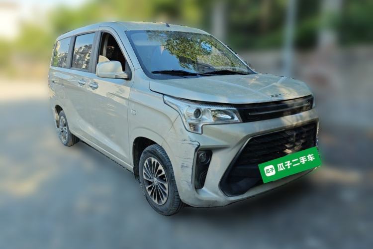 Used Dongfeng Fengon 380 2022 1.5L Comfort-Class Passenger Vehicle (Steel Spring) with 7 Seats Front Right 45 Deg