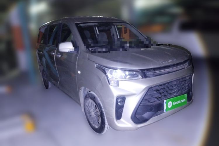 Used Dongfeng Fengon 380 2022 1.5L Comfort-Class Passenger Vehicle (Steel Spring) with 7 Seats Front Right 45 Deg