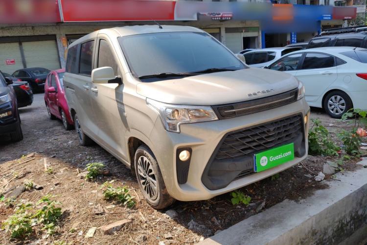 Used Dongfeng Fengon 380 2022 1.5L Comfort-Class Passenger Vehicle (Steel Spring) with 7 Seats Front Right 45 Deg