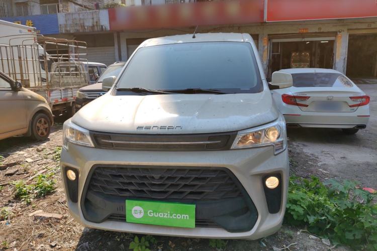 Used Dongfeng Fengon 380 2022 1.5L Comfort-Class Passenger Vehicle (Steel Spring) with 7 Seats Front
