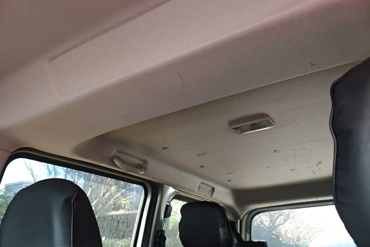 Used Dongfeng Fengon 380 2022 1.5L Standard Edition 7-Seater Passenger Vehicle Headliner