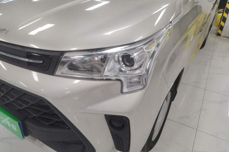Used Dongfeng Fengon 380 2022 1.5L Standard Edition 7-Seater Passenger Vehicle Left Front Headlight