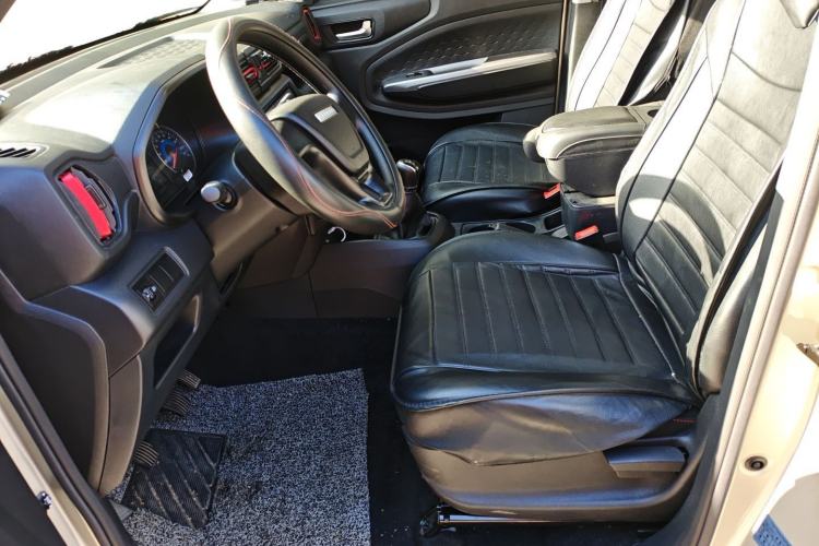 Used Dongfeng Fengon 380 2022 1.5L Standard Edition 7-Seater Passenger Vehicle Left Front Seat