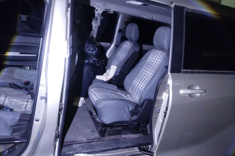 Used Dongfeng Fengon 380 2022 1.5L Comfort-Class Passenger Vehicle (Steel Spring) with 7 Seats Left Rear Seat