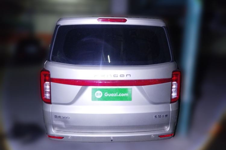 Used Dongfeng Fengon 380 2022 1.5L Comfort-Class Passenger Vehicle (Steel Spring) with 7 Seats Rear