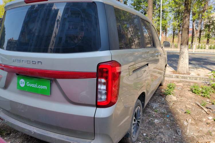Used Dongfeng Fengon 380 2022 1.5L Comfort-Class Passenger Vehicle (Steel Spring) with 7 Seats Rear Right 45 Deg