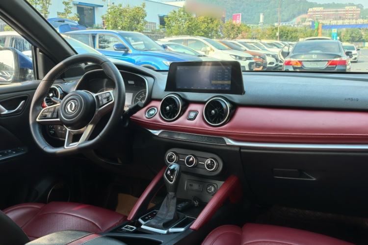 Used Dongfeng Fengon 500 2022 1.5T CVT Comfort Edition Interior 1