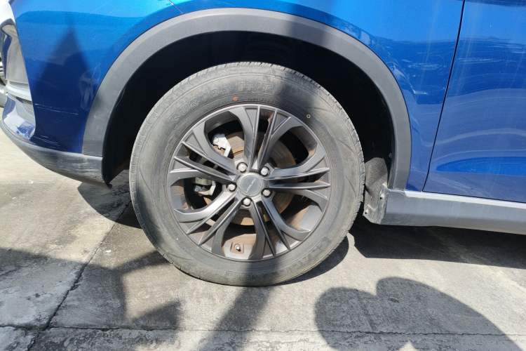Used Dongfeng Fengon 500 2022 1.5T CVT Comfort Edition Left Front Wheel Hub