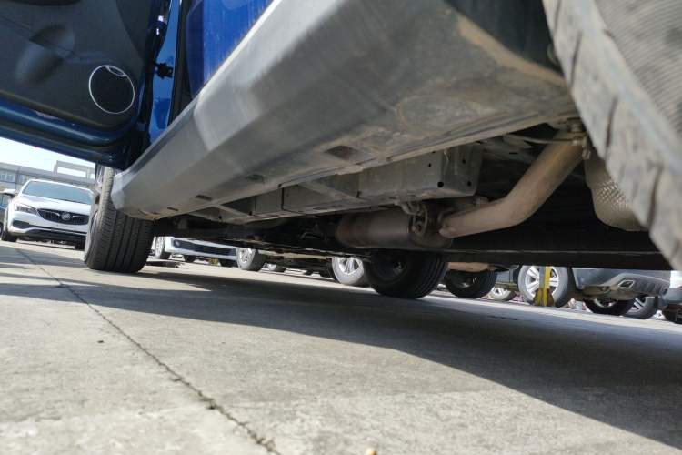 Used Dongfeng Fengon 500 2022 1.5T CVT Comfort Edition Left Side Sill