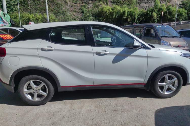 Used Dongfeng Fengon 500 2021 1.5L Manual Enjoyment Model Exterior 2