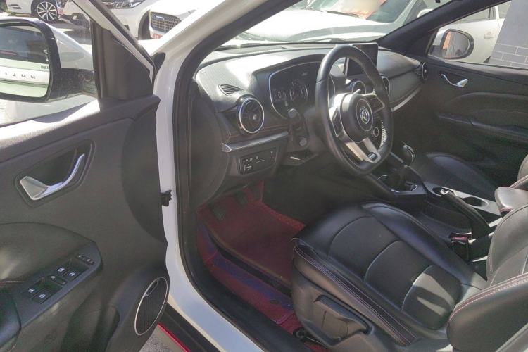Used Dongfeng Fengon 500 2021 1.5L Manual Enjoyment Model Interior 2