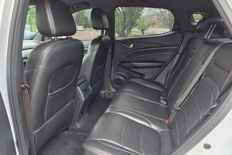 Used Dongfeng Fengon 500 2021 1.5L CVT Enjoyment Model Interior 3